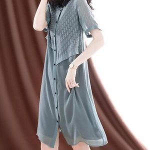 The age reduction is thin and the age is reduced to mulberry silk skirt female